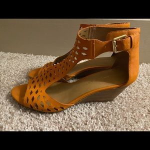 Shoe 🔥Sale🔥 (Flats & Sandals- $12 each)